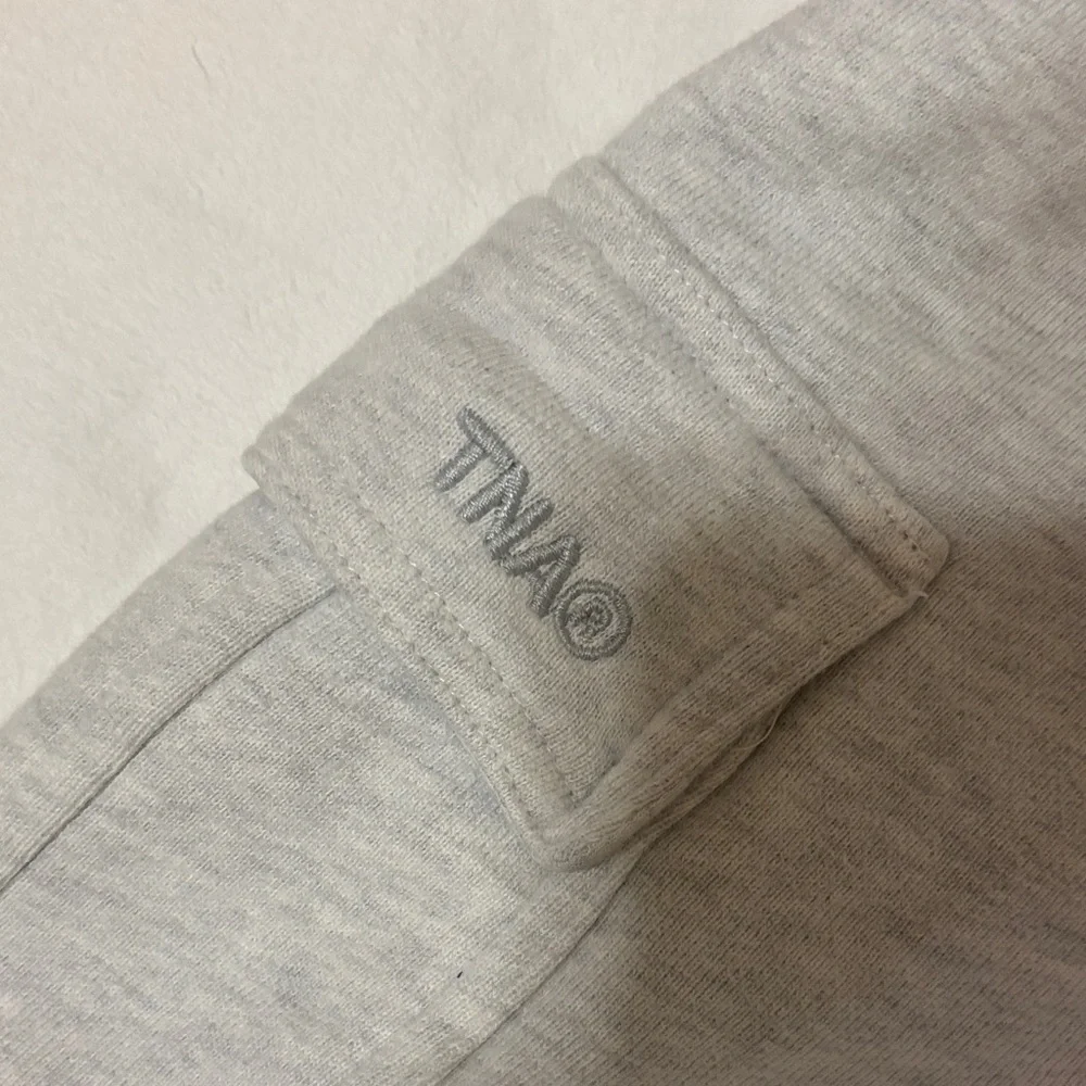 TNA Light Gray Cargo Shorts - Picture 4 of 4